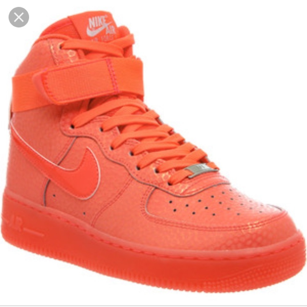 NIKE Air-Force 1 High Top (Easter Pack)